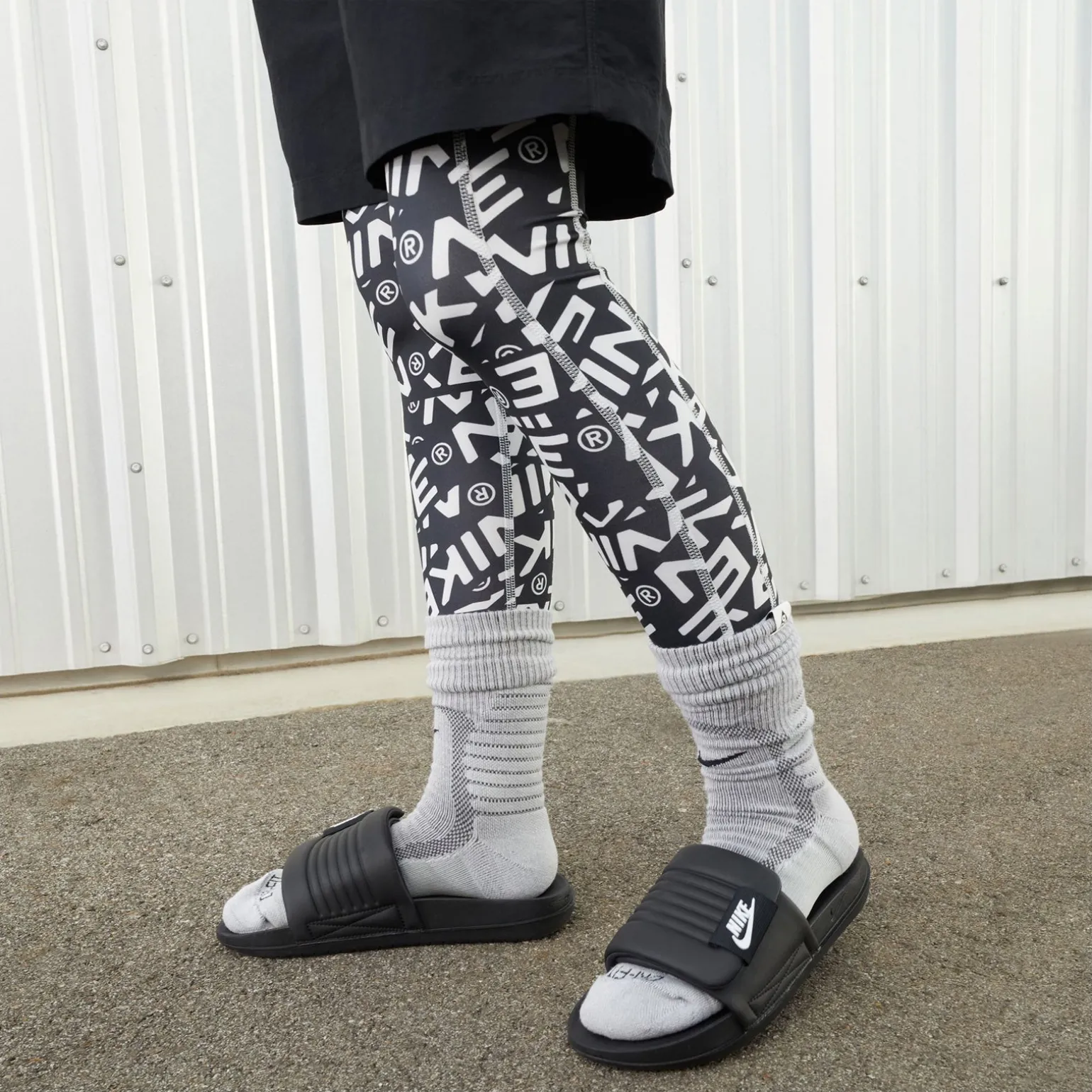 Women's Nike, Offcourt Adjust Sandal